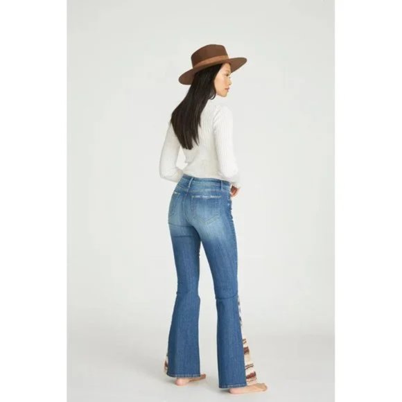 Driftwood Farrah Flare Jeans in Woodland 28 - Picture 3 of 16